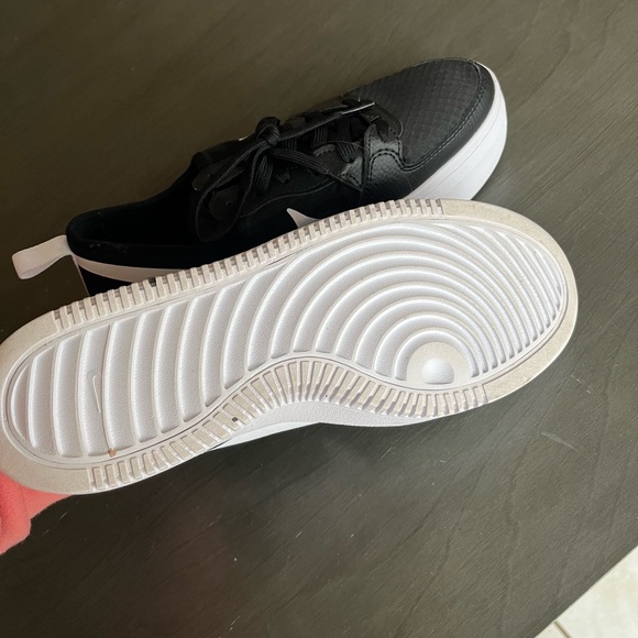 Nike Platform tennis shoes - Picture 3 of 11